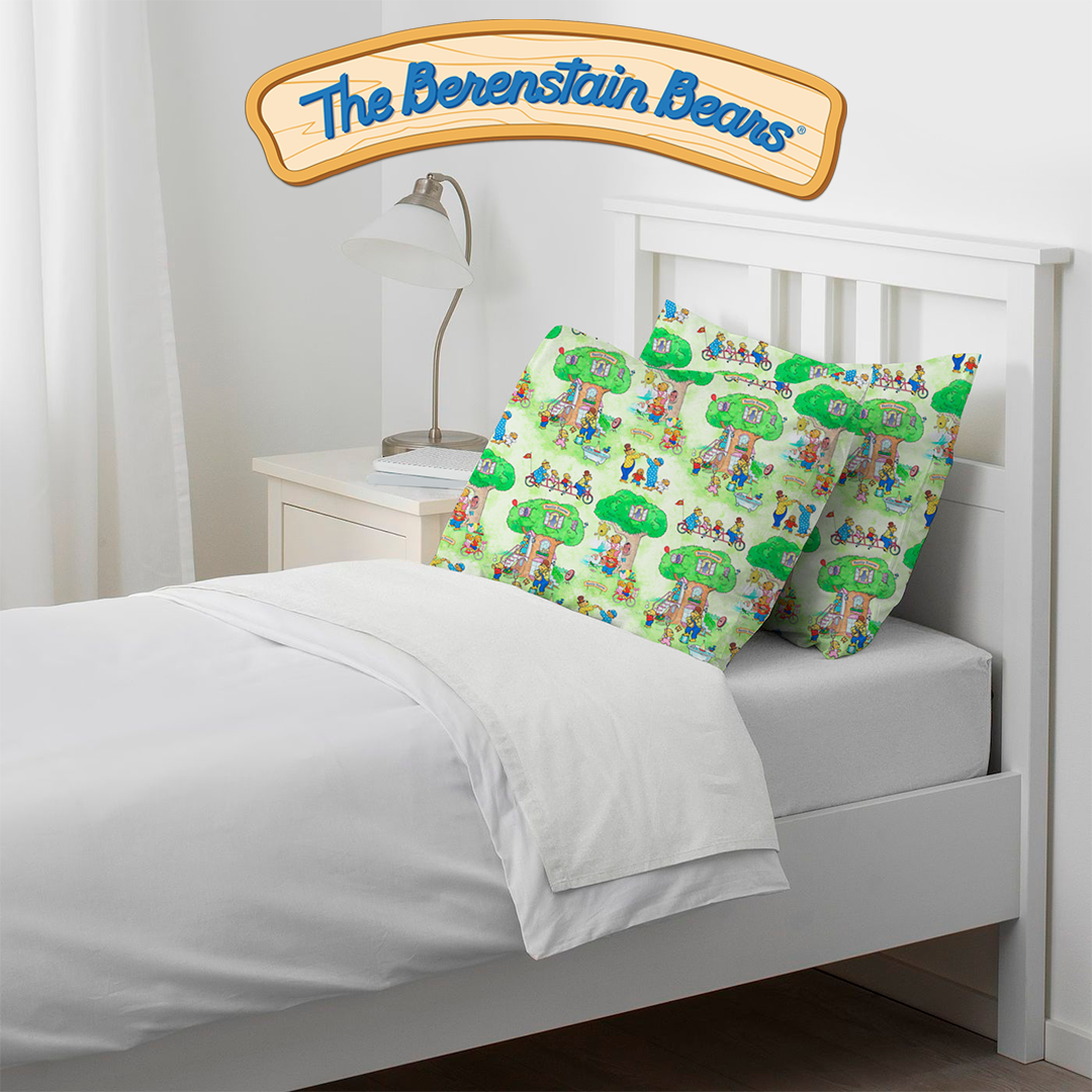 Family Forever Standard Pillow Cases | Berenstain Bears™