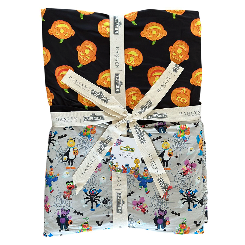 Too Cute To Spook | The Pick Of The Patch Bamboo Adult Blanket (50x65) | Sesame Street